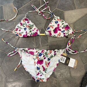 Vix Floral Bikini Set bottom has tags top is nwot both medium